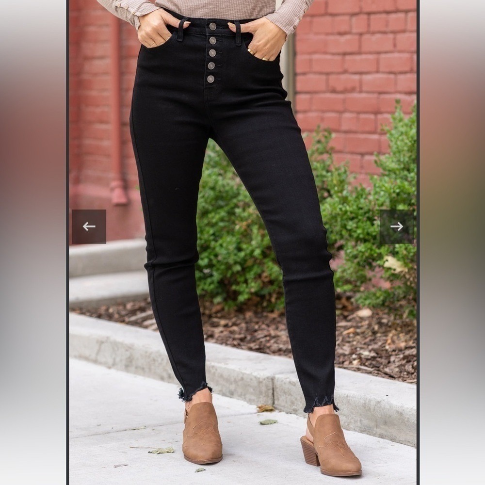 KanCan‎ Black High Rise Skinny Jeans Raw Hem Button Fly Size 1/24